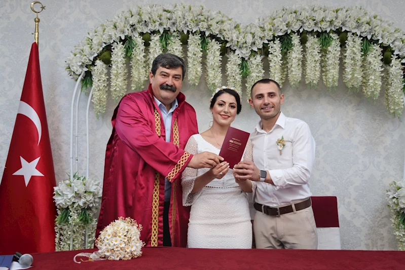 BAŞKAN YILDIZ, İLK NİKAHINI KIYDI