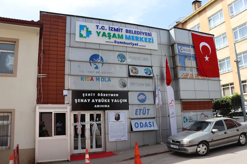 İZMİT BELEDİYESİNİN ÜCRETSİZ DİYETİSYEN HİZMETİ CUMHURİYET YAŞAM MERKEZİNDE DE DEVAM EDİYOR