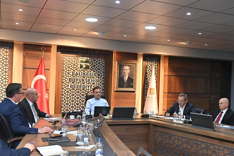 Başkan Akın, İlçe Toplantılarına Ayvalık’tan Başladı