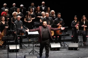 ESMEK TÜRK SANAT MÜZİĞİ KOROSUNDAN 100. YIL KONSERİ