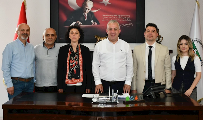 BELEDİYE BAŞKANIMIZ SAYIN BİLGEHAN ERDEM’İ, MİMARLAR ODASI TRABZON ŞUBE BAŞKANI SERBÜLENT VURAL, YÖNETİM KURULU ÜYELERİ VE ARTVİN İL TEMSİLCİSİ AYTEKİN ŞAHİN ZİYARET ETTİ