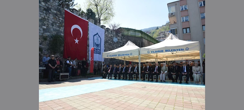 BURSA’NIN FETHİNİN 698’İNCİ YIL DÖNÜMÜ, ŞEHRİN OSMANLI EGEMENLİĞİNE GİREREK DEVLETE BAŞKENT OLMASI YOLUNDA BÜYÜK ÖNEM TAŞIYAN BALABANBEY KALESİ’NDE DÜZENLENEN TÖRENLE KUTLANDI.