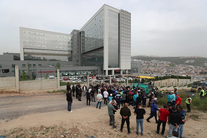 BÜYÜKŞEHİR’DEN İZMİT BELEDİYESİ EMEKÇİLERİNE SALDIRI