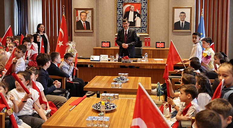 BAŞKANIMIZ KAHVECİ, 101 ÇOCUĞUMUZA MAKAMI DEVRETTİ