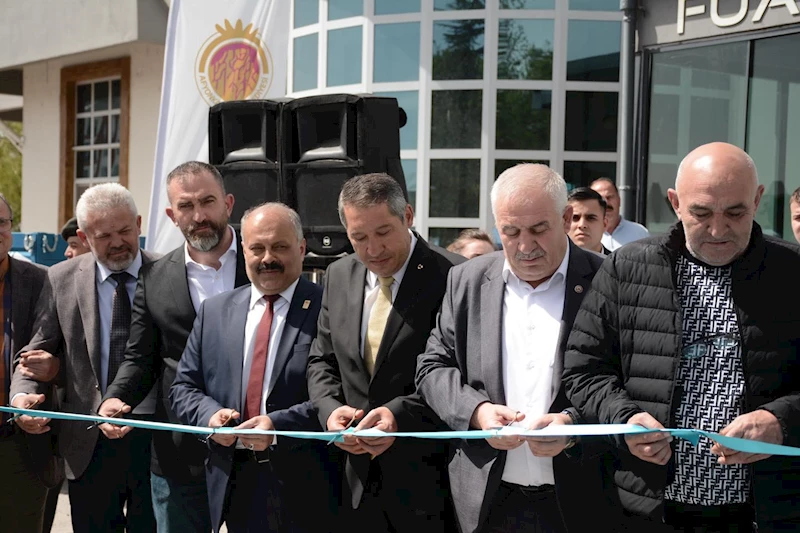 Dinar Belediye Başkanımız Veysel Topçu Afyonkarahisar Tarım, Hayvancılık ve Gıda Fuarına Katıldı.