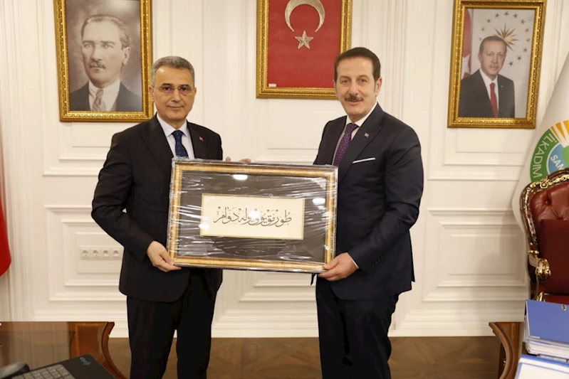 ERDOĞAN TOK’TAN BAŞKAN İHSAN KURNAZ’A HAYIRLI OLSUN ZİYARETİ