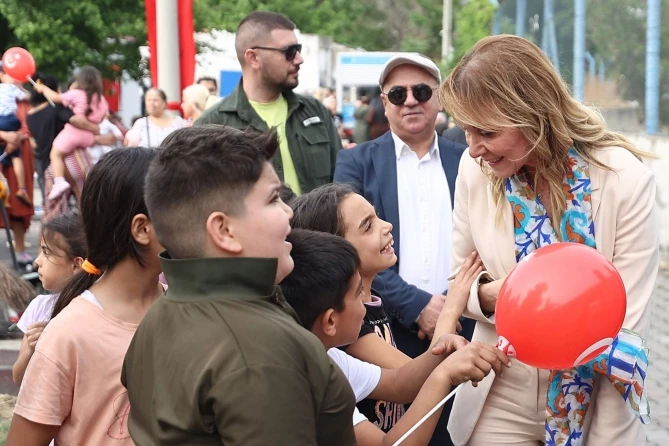 Konak’ın Parklarında 23 Nisan Coşkusu