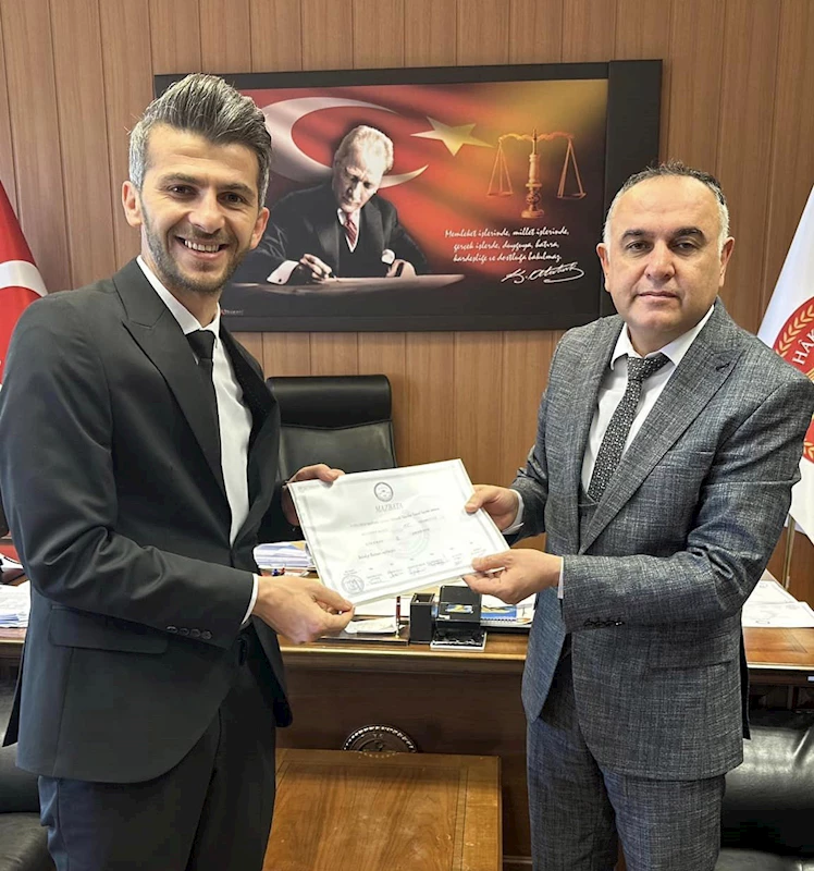 REKOR OYLA YENİDEN BELEDİYE BAŞKANI SEÇİLEN MUSTAFA BOZCU MAZBATASINI ALARAK GÖREVİNE RESMEN BAŞLADI