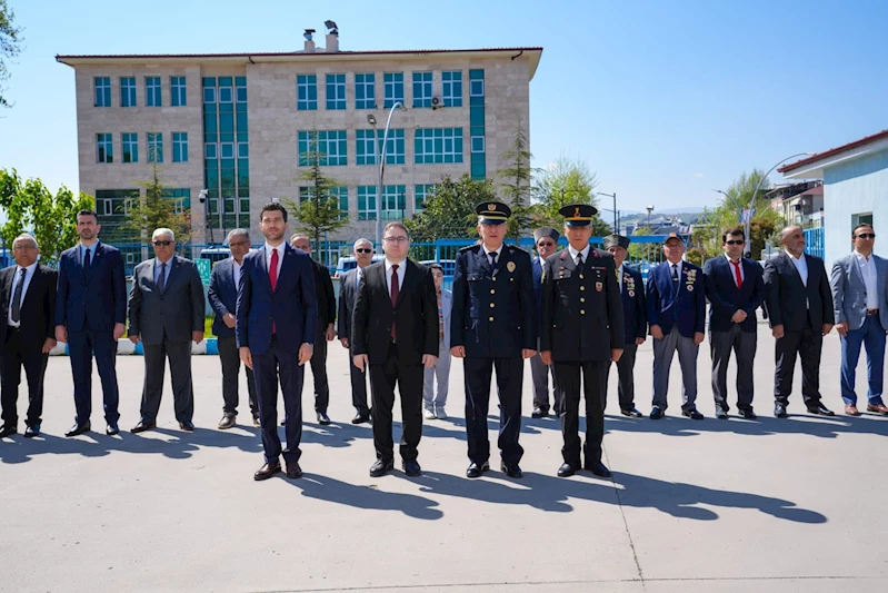 Belediye Başkanı Ertuğrul KARAGÖL Polis Haftası Programına Katıldı.