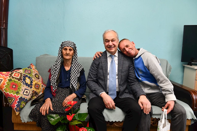 BAŞKAN ERDEM’DEN ANLAMLI ZİYARET