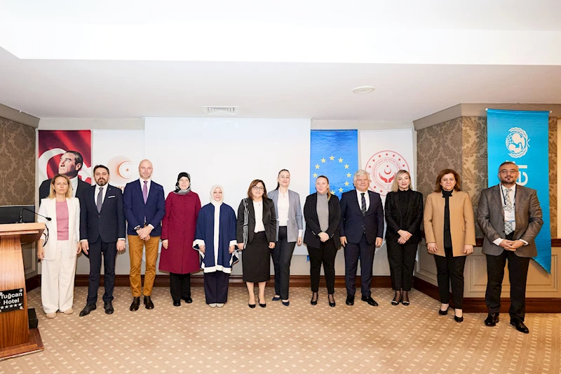 BAŞKAN ŞAHİN, KORUYUCU AİLE HİZMETİ EĞİTİM ÇALIŞTAYINA KATILDI