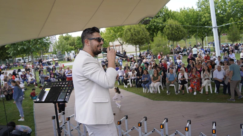 YUNUSEMRE KENT ORKESTRASI’NDAN ANNELER GÜNÜ’NE ÖZEL KONSER