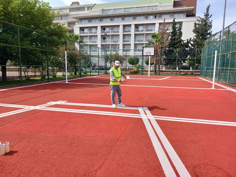 Kemer’deki parklarda tamirat çalışmaları