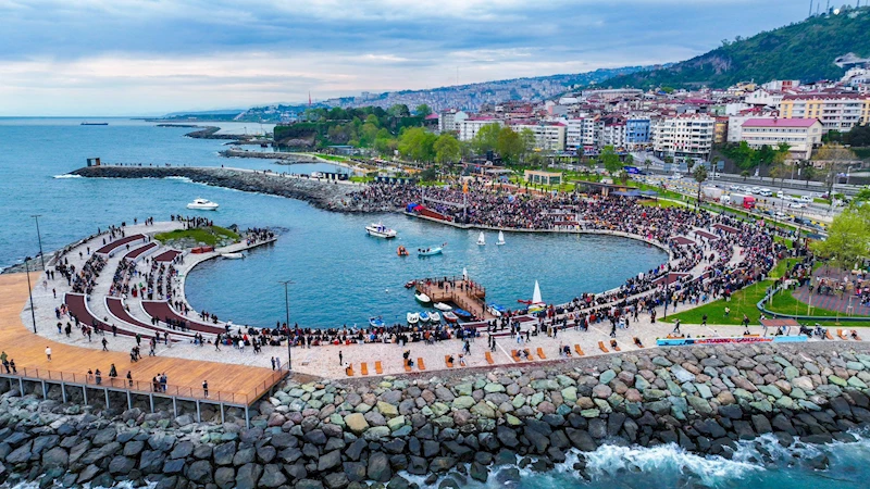 BÜYÜKŞEHİR MUHTEŞEM ŞÖLENE HAZIR