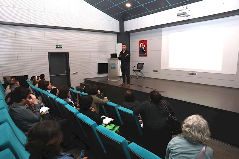 Yenilebilir yabani otları eğitimde tanıdılar