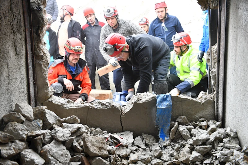 Ortahisar Belediyesi Arama Kurtarma Ekibi, AFAD’tan eğitim alıyor
