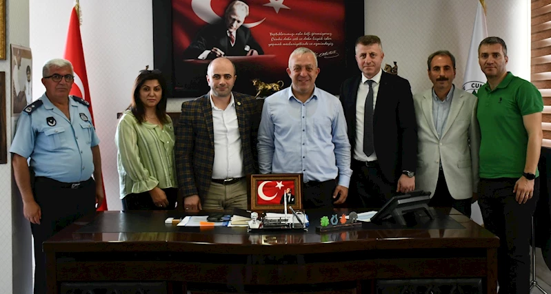 BELEDİYE BAŞKANIMIZ SAYIN BİLGEHAN ERDEM’İ, BEM-BİR-SEN ARTVİN İL BAŞKANI ERDAL GENÇ VE  İL YÖNETİM KURULU ZİYARET ETTİ