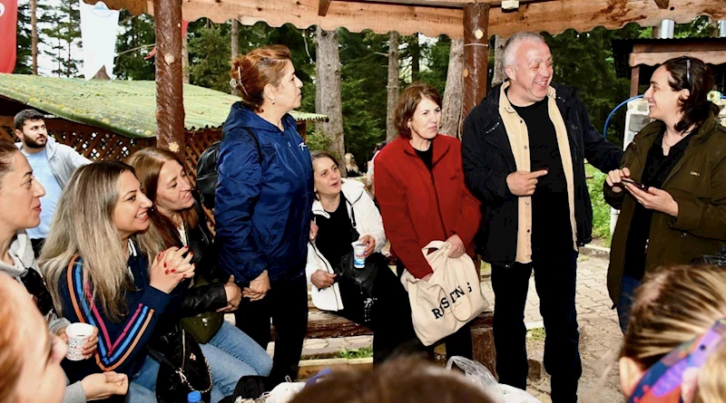 BELEDİYE BAŞKANIMIZ SAYIN BİLGEHAN ERDEM,  1 MAYIS İŞÇİ BAYRAMI NEDENİYLE EMEKÇİ ÇALIŞMA ARKADAŞLARIMIZA YEMEK PROGRAMINDA BİR ARAYA GELDİ