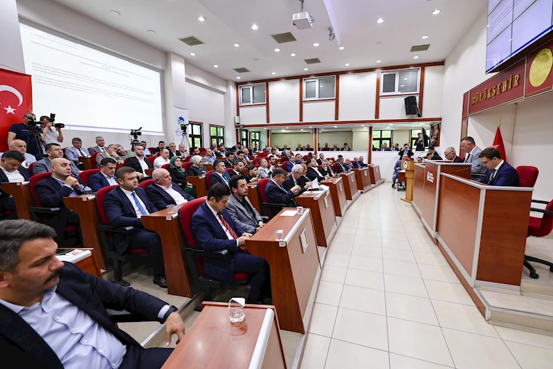 Ulaşımda öğrenciler için ücretsiz seyahat ve indirim: “Müjdelerimiz devam edecek”