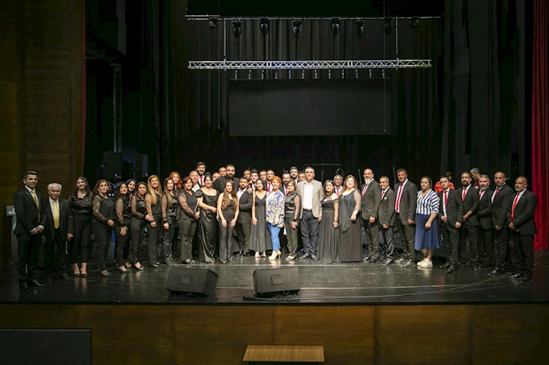 ‘Asrın Pir Sultanı’ Mahzuni Şerif Türküleriyle Anıldı