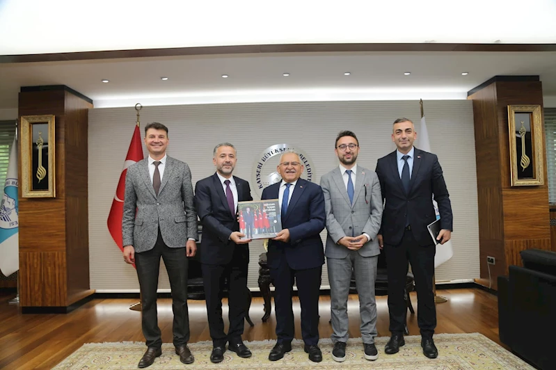 Başkan Büyükkılıç’a Ziyaretçi Yoğunluğu Sürüyor