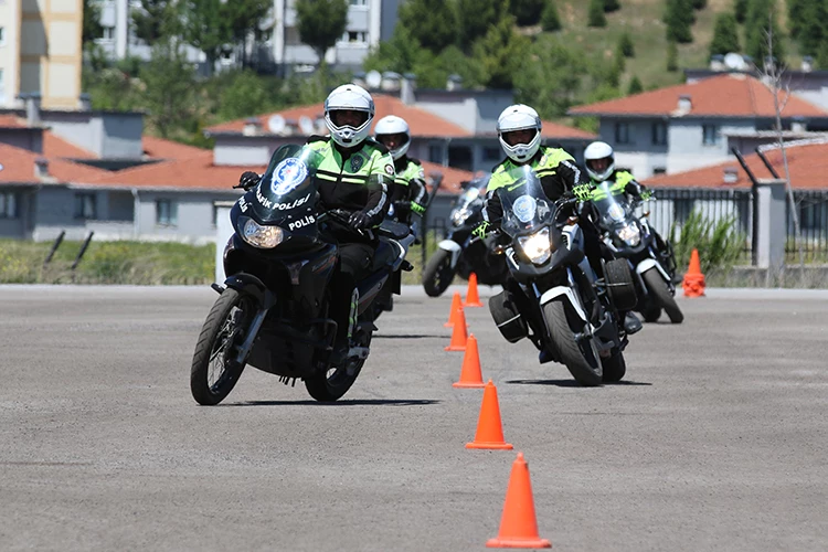 Meslektaşları Şehit Fethi Sekin