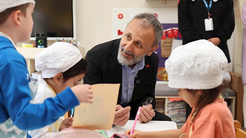 Başkan Özmen ESA’nın minik öğrencileriyle buluştu