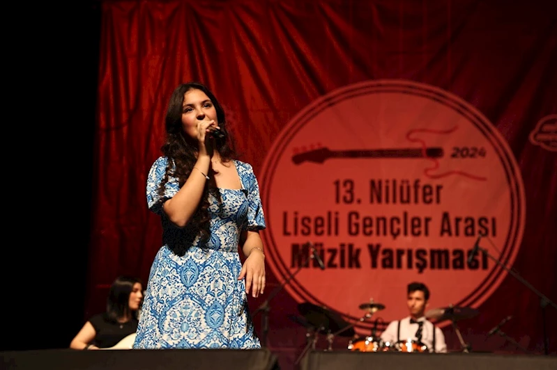 Liseli gençler müzik yetenekleriyle alkışları topladı