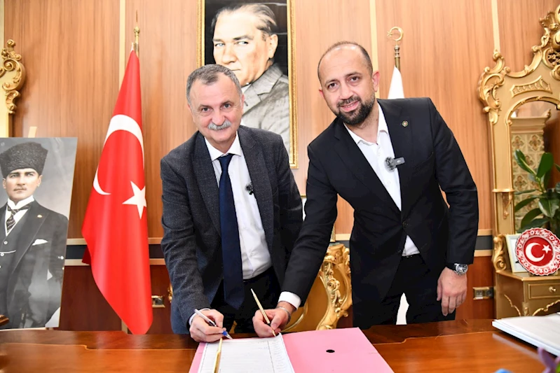BAŞKAN BALABAN İŞÇİYE VERDİĞİ1 MAYIS İKRAMİYESİ SÖZÜNÜ TUTUYOR