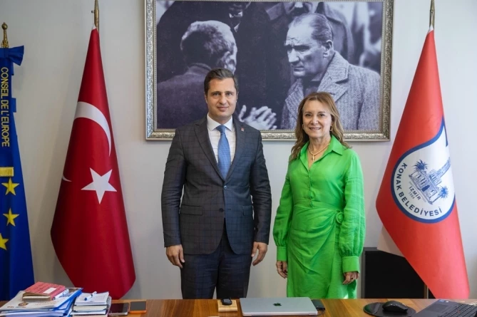 Deniz Yücel’den Başkan Mutlu’ya Tebrik Ziyareti