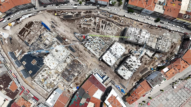 TÜRKİYE’NİN EN HIZLI İLERLEYEN KENTSEL DÖNÜŞÜM PROJESİNDE BLOKLAR ŞEKİLLENİYOR