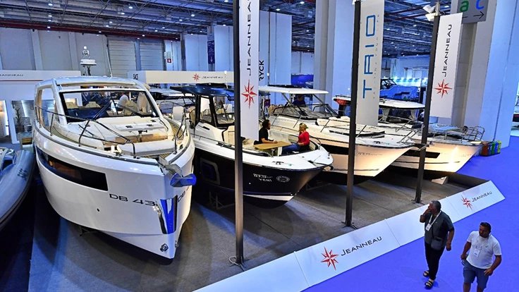 Milyonluk tekneler İzmir’de vitrine çıktı