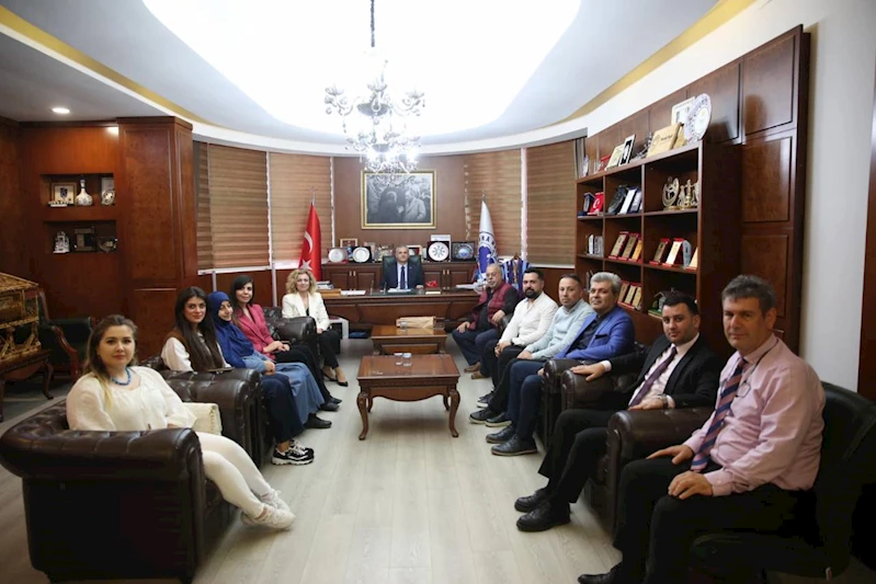HARİTA VE KADASTRO MÜHENDİSLERİ ODASINDAN BAŞKANIMIZA HAYIRLI OLSUN ZİYARETİ