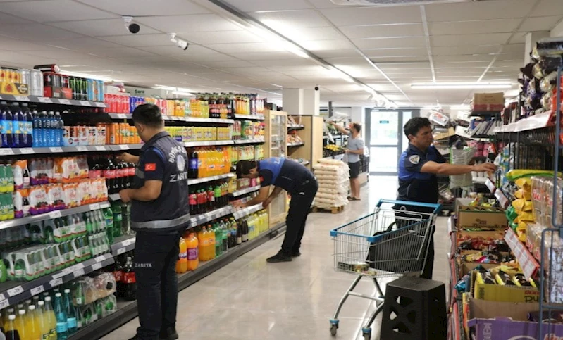 Marketleri Denetleyen Zabıta, Birçok Ürüne El Koydu