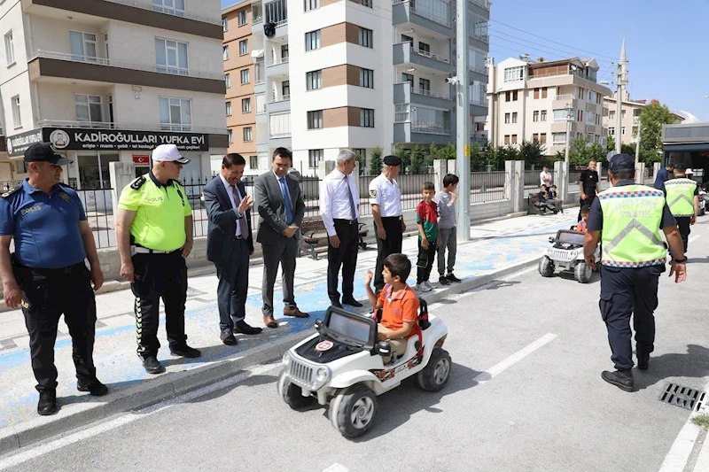 2023-2024 DÖNEMİ TRAFİKTE DEĞERLER VE KURALLAR EĞİTİMLERİ TAMAMLANDI