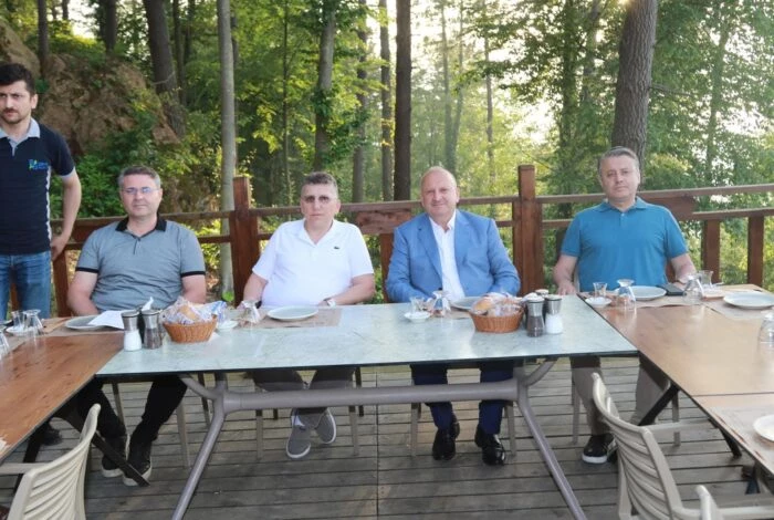 ÜNYE BELEDİYESİ İŞ MERKEZİ MALİKLERİNE ANAHTARLARI TESLİM EDİLDİ