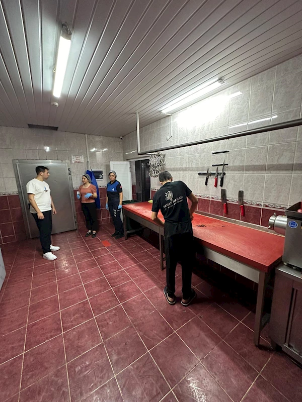 Zabıta ekiplerinden kasaplarda denetim