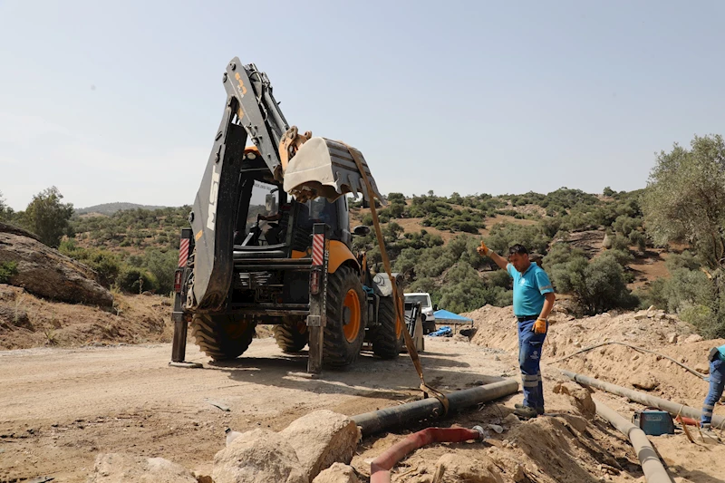 ASKİ’DEN AKÇAOVA’DA HUMMALI ÇALIŞMA
