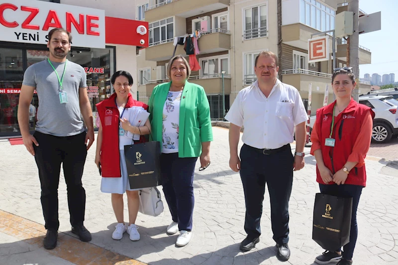 İZMİT BELEDİYESİ ESNAF ZİYARETLERİNE DEVAM EDİYOR; GÜÇLÜ KADRO, GÜÇLÜ BAĞLAR!