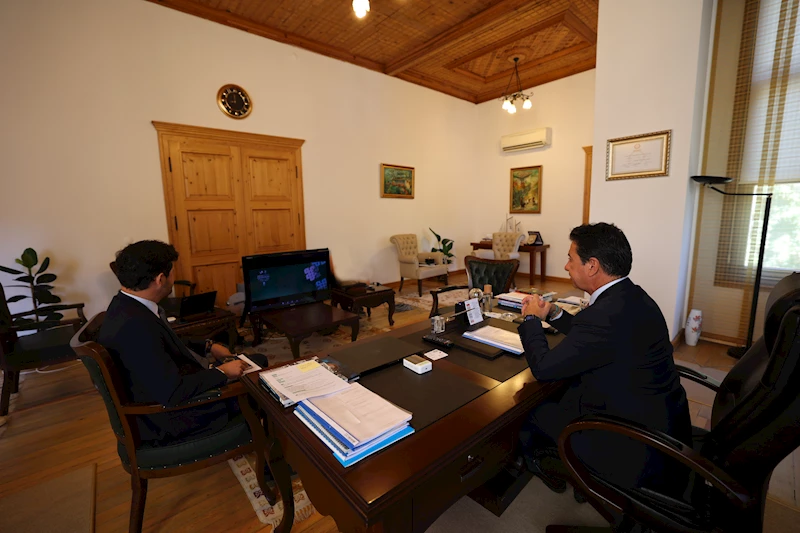 Başkan Aras UNESCO Miras Şehirleri Ağı Toplantısına Katıldı