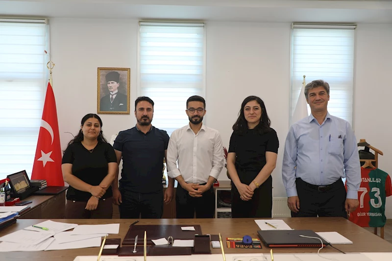Cizre Belediyesi ile Tüm Bel-Sen arasında memurları kapsayan Toplu İş Sözleşmesi (TİS) imzalandı.