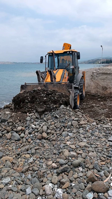 HBB, YEŞİL ALANLARI VE SAHİLLERİ TEMİZLİYOR