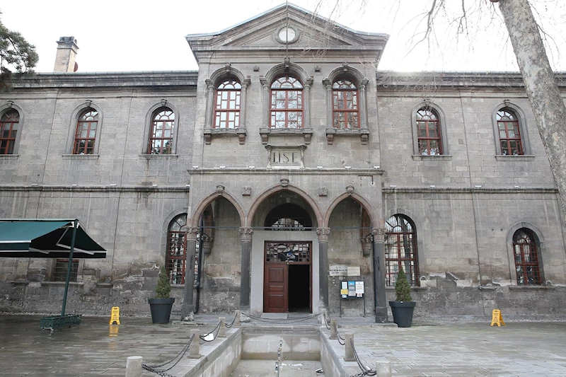 Büyükşehir’in Tarih ile Teknolojiyi Buluşturan Müzesi İlgi Görüyor