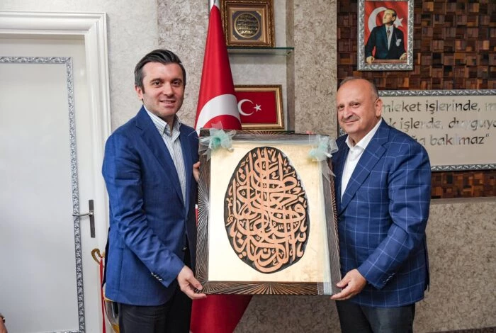 BAKAN YARDIMCISI KIRAN’DAN ÜNYE BELEDİYESİNE ZİYARET
