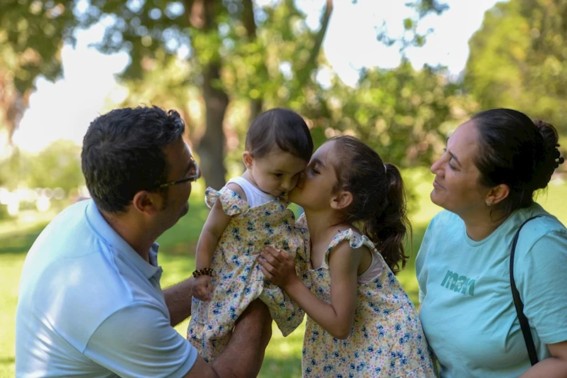 Bakanımız Göktaş: “Herkesi bir çocuğun hayatını tümden değiştirecek bir dokunuşla koruyucu aile olmaya davet ediyorum”