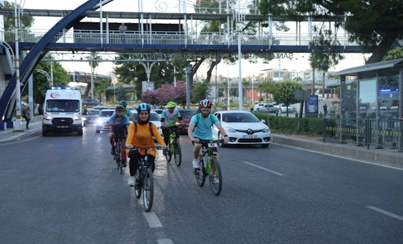 Dünya Bisiklet Günü’nde Pedal Çevirdiler