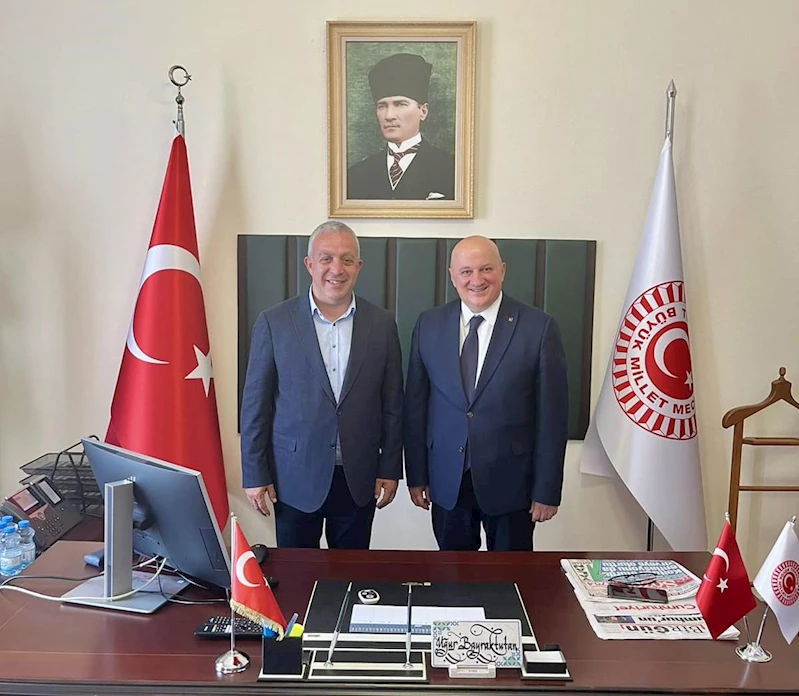 BELEDİYE BAŞKANIMIZ SAYIN BİLGEHAN ERDEM, TBMM İDARE AMİRİ VE CHP ARTVİN MİLLETVEKİLİ SAYIN UĞUR BAYRAKTUTAN’I MAKAMINDA ZİYARET ETTİ