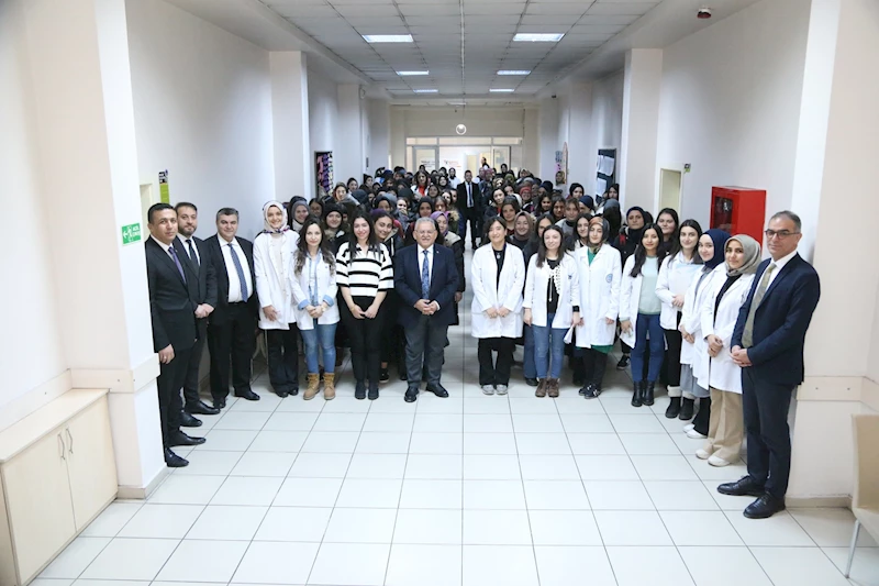 Başkan Büyükkılıç, YKS’ye Girecek Adaylara Başarılar Diledi