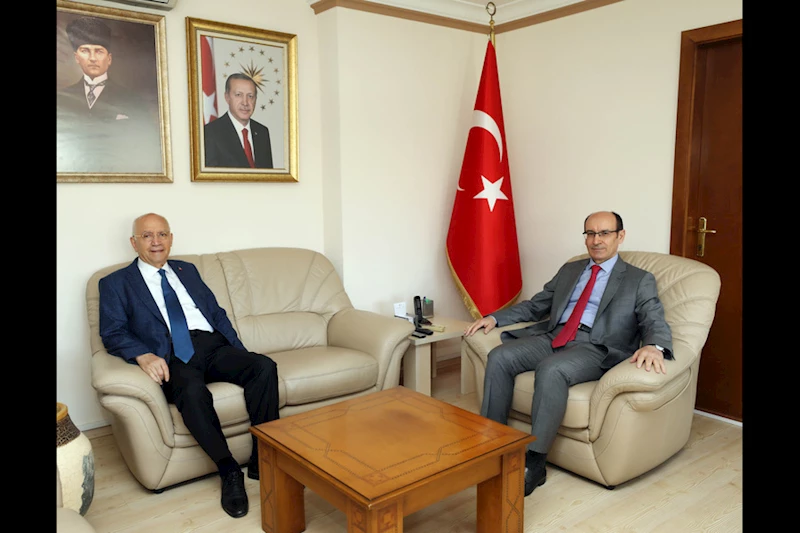 Yaşar’dan Kaymakam Kurtbeyoğlu’na Ziyaret