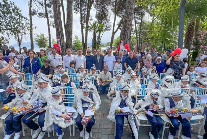 ÜNYE’DE 60 ÇOCUK ERKEKLİĞE İLK ADIMINI ATTI